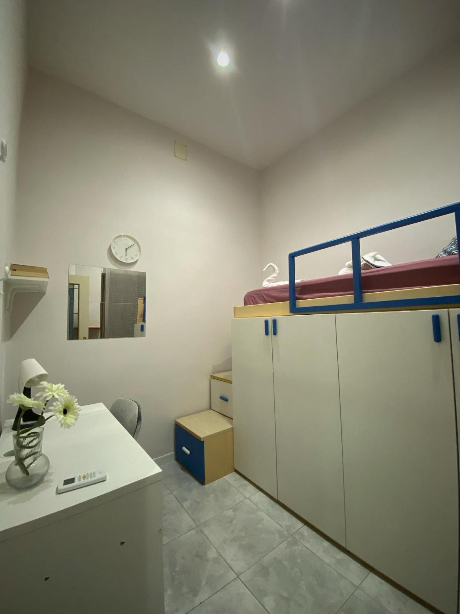 شقة La Casa Al Centro " Vicino Al Centro Storico Di Napoli" المظهر الخارجي الصورة