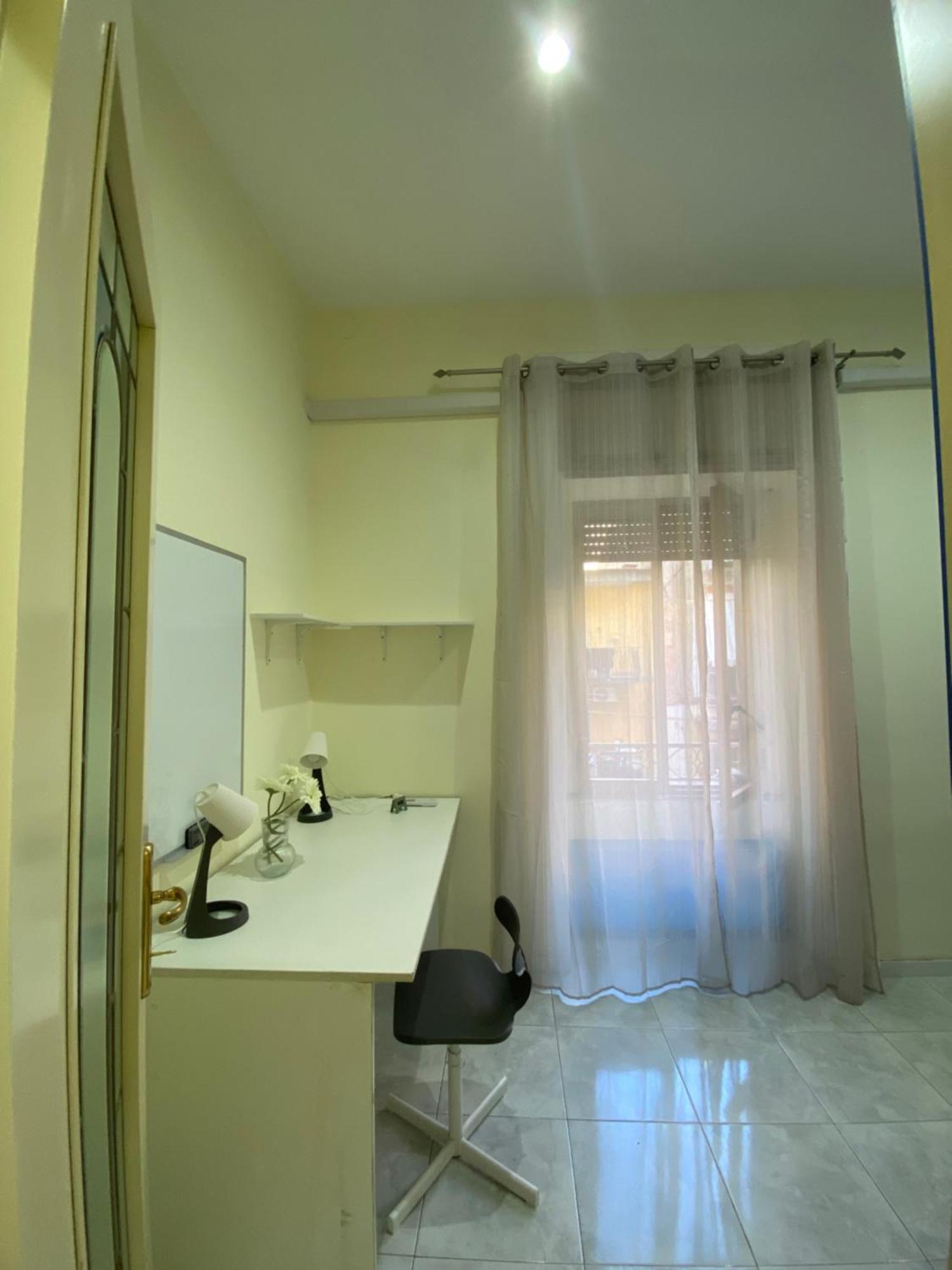 شقة La Casa Al Centro " Vicino Al Centro Storico Di Napoli" المظهر الخارجي الصورة